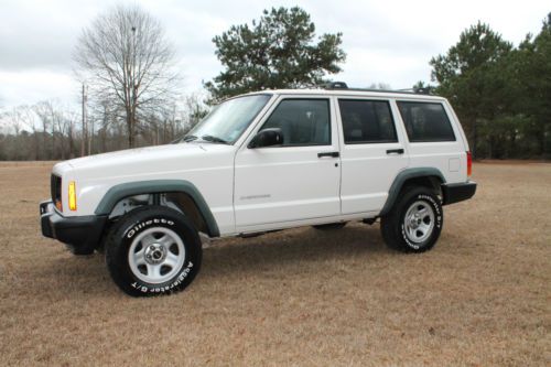 1999 jeep cherokee se sport 4 door factory right hand drive mail delivery jeep