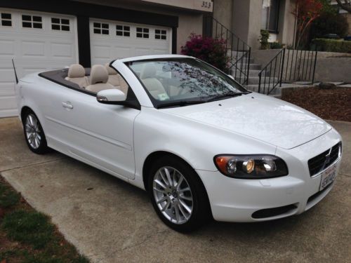 Volvo c70 2-door convertible - one owner - owned/driven by soccer mom - all serv