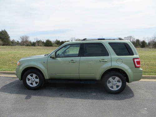 2008 ford escape hybrid sport utility 4-door 2.3l, only  59,108 low miles !!!