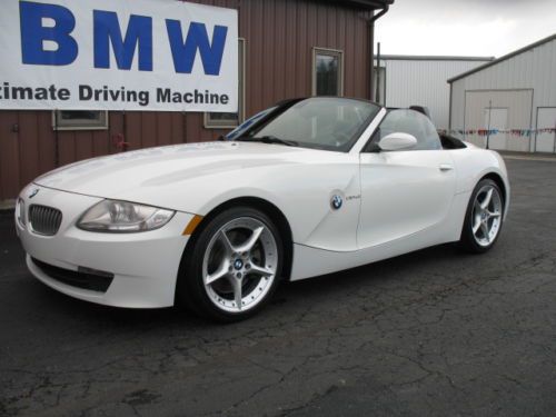 Gorgeous 2007 bmw z4 3.0si with only 53,700 miles!!