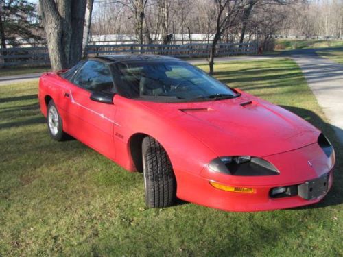 Red 95 camaro v6, auto, t-tops, no winters, well maintained