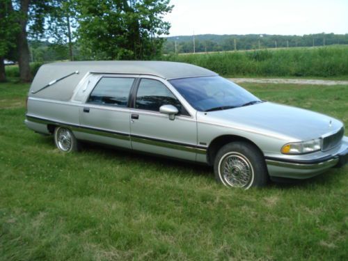 1992 buick roadmaster hearse. immaculate!  service ready.