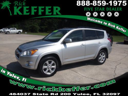 2011 toyota rav-4 limited 4wd - clean carfax - priced to sell - low reserve!