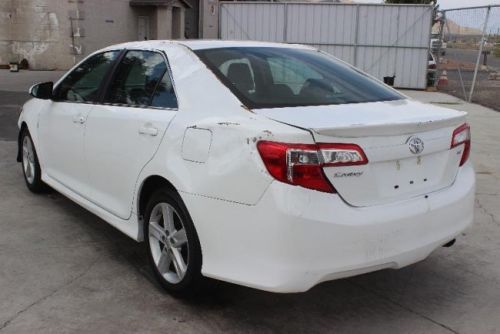 2013 toyota camry se crashed damaged wrecked fixer salvage runs! priced to sell!