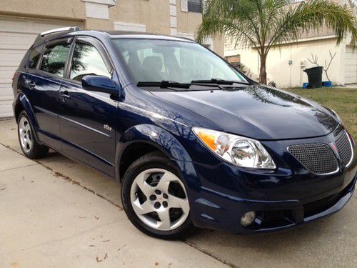 2005 pontiac vibe wagon, 4-door, 4cyl, auto, sun roof,loaded, extra clean