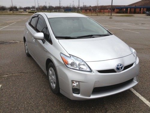 2010 toyota prius iii hybrid auto silver nav cd player - one owner &amp; low miles!