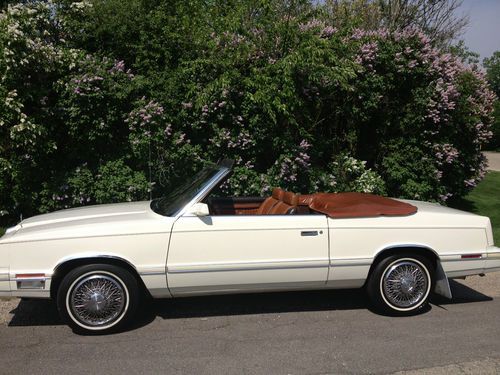 Chrysler lebaron convertible 1983 26,900 orig miles excellent condition 4 cylind