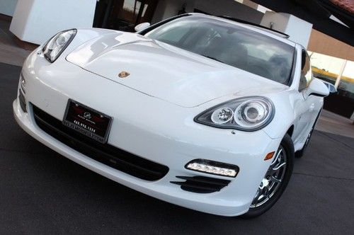 2011 porsche panamera s. v8. pdk. loaded. white/black. 1 owner. clean carfax.