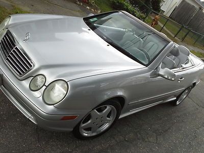 Gorgeous clk convertible silver with navy