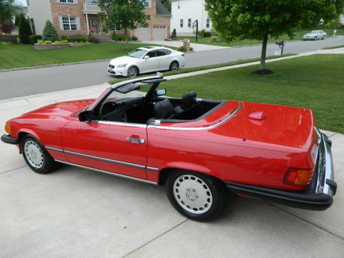 1987 mercedes benz 560sl excellent condition, service records,simply stunning sl