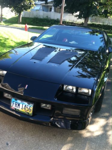 1987 black chevy camaro iroc z-28 gold package t-tops low miles  it&#039;s a beauty!!