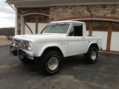 1976 ford bronco halfcab, 351 v-8, automatic, immaculate new paint, like new!