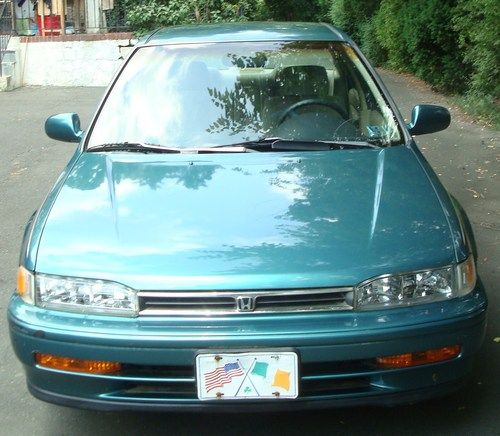 1993 honda accord 10th anniversary sedan 4-door 2.2l