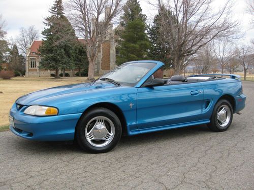 1995 ford mustang  convertible 2-door 3.8l reliable fun automatic