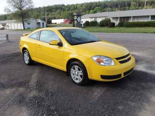 2007 chevrolet cobalt lt coupe ralley yellow low miles one owner fuel saver