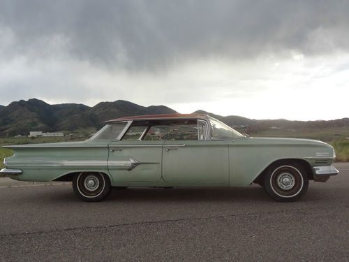1960 chevrolet impala base hardtop 4-door 4.6l runs and drives!!! nice patina!