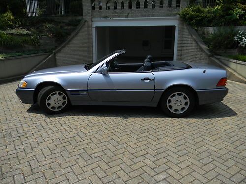 Convertable w/ hardtop*** like new****purchased from barrett jackson in 08'