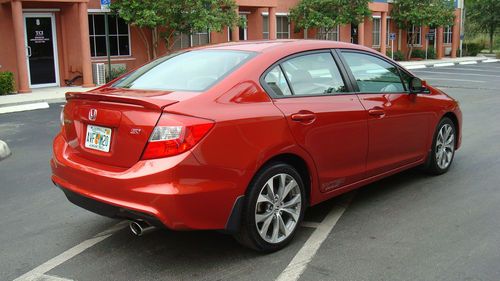 Honda civic 2012 one owner si 6 speed rare color