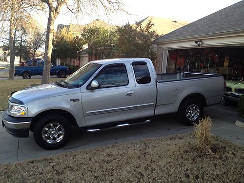 Ford f150 xlt extended cab four door excellent condition