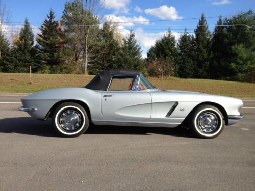 1962  chevrolet corvette 327 4 speed , body off restoration ,collector,hot rod