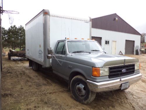 1987 ford f-350 14&#039; box truck   72,238 original miles