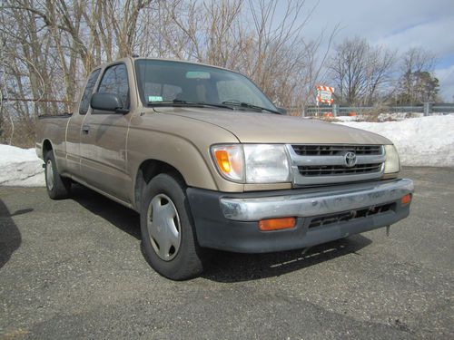 1998 toyota tacoma dlx extended cab pickup 2-door 2.4l