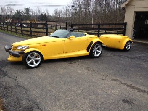 1999 yellow plymouth prowler base convertible 2-door 3.5l- includes trailer