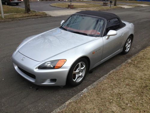 2003 honda s2000 silver/red     no reserve!!!