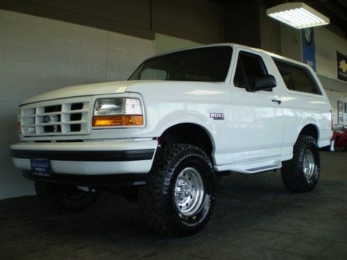 1996 ford bronco xlt 4wd 5.8l lthr 94k excellent condition!