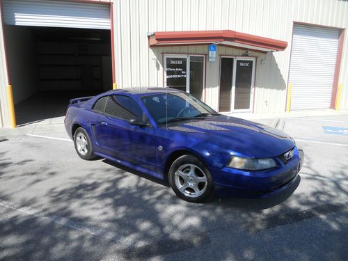 2004 ford mustang base coupe 2-door 3.8l