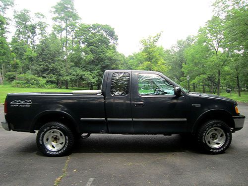 No reserve 1997 ford f-150 with 4x4 and club cab no reserve
