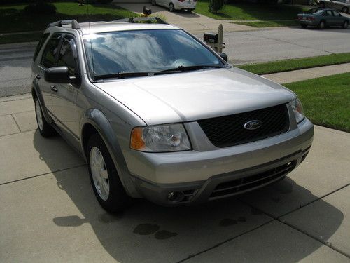 2006 ford freestyle 4dr wagon se v6 3rd row seats