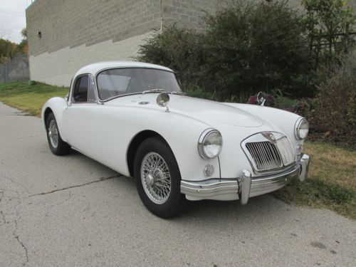 Mga 1600 coupe, wire wheels, a/c, 1800cc engine,all synchro trans, 3.9 rear end!