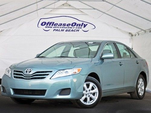2011 toyota camry le