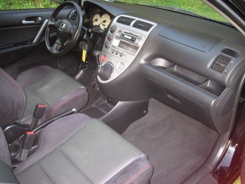 2002 honda civic si hatchback 3-door 2.0l 196,871 miles runs nicely