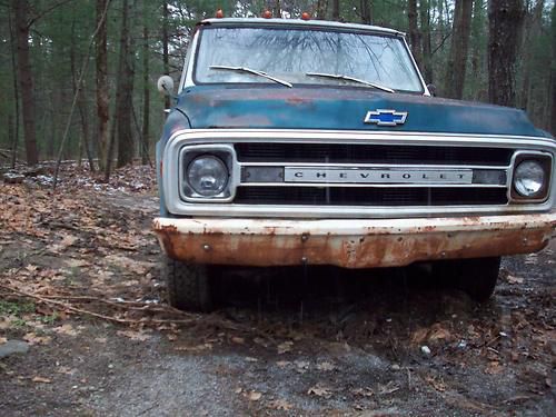 1969 chevy c-10 step side short bed {no reserve}
