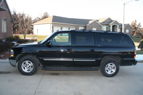 2004 chevrolet suburban lt 1500 awd 4x4 private seller and original owner