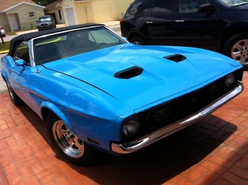 Ford mustang 302 convertible blue 1971 collectible classic antique
