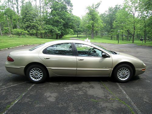 2001 chrysler concorde with no reserve