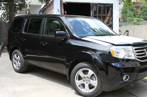 2013 honda pilot ex-l sport utility 4-door 3.5l salvage only 1 mile yes one