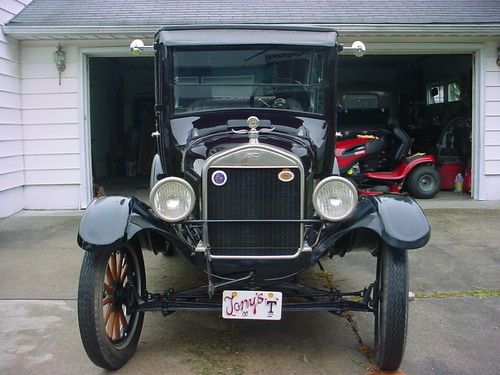 1926 ford model t fordoor sedan