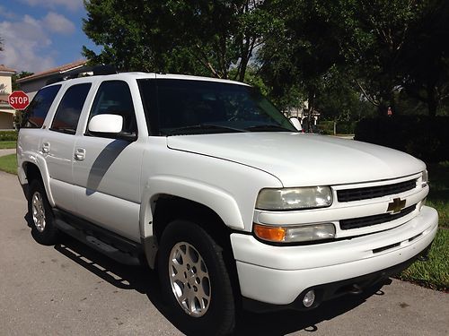 Chevrolet tahoe z71. 4-wheel drive, leather interior, sunroof, loaded.