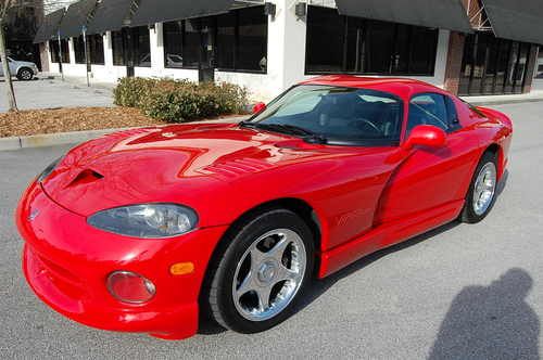 1997 dodge viper new tires ice cold a/c very nice! no accidents