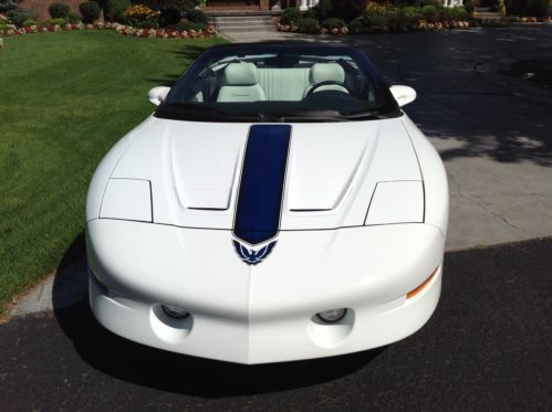 Pontiac trans am  firebird gt convertible 25th anniversary mint and super rare