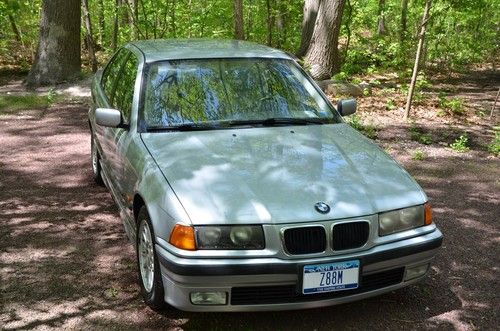 1998 bmw 328i sedan 2.8l - low miles (81k), private owner, maintained, clean