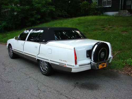 1997 cadillac deville (vintage edition #62) rare-low miles,stunning