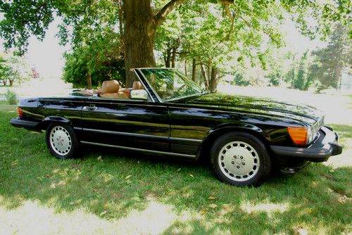 1987 mercedes benz 560 sl three owner with all maintenance records.