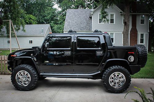 2006 hummer h2 sut- supercharged - beautiful black on black