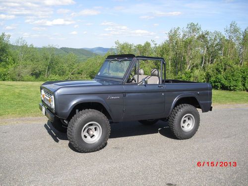 1970 early ford bronco half cab and cage 100 mi. ps 4-speed dana 44 twin stick