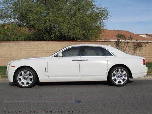 2012 rolls-royce ghost english white moccasin pano roof cam driver assist tables